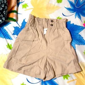H&M high waisted cargo shirts with pockets